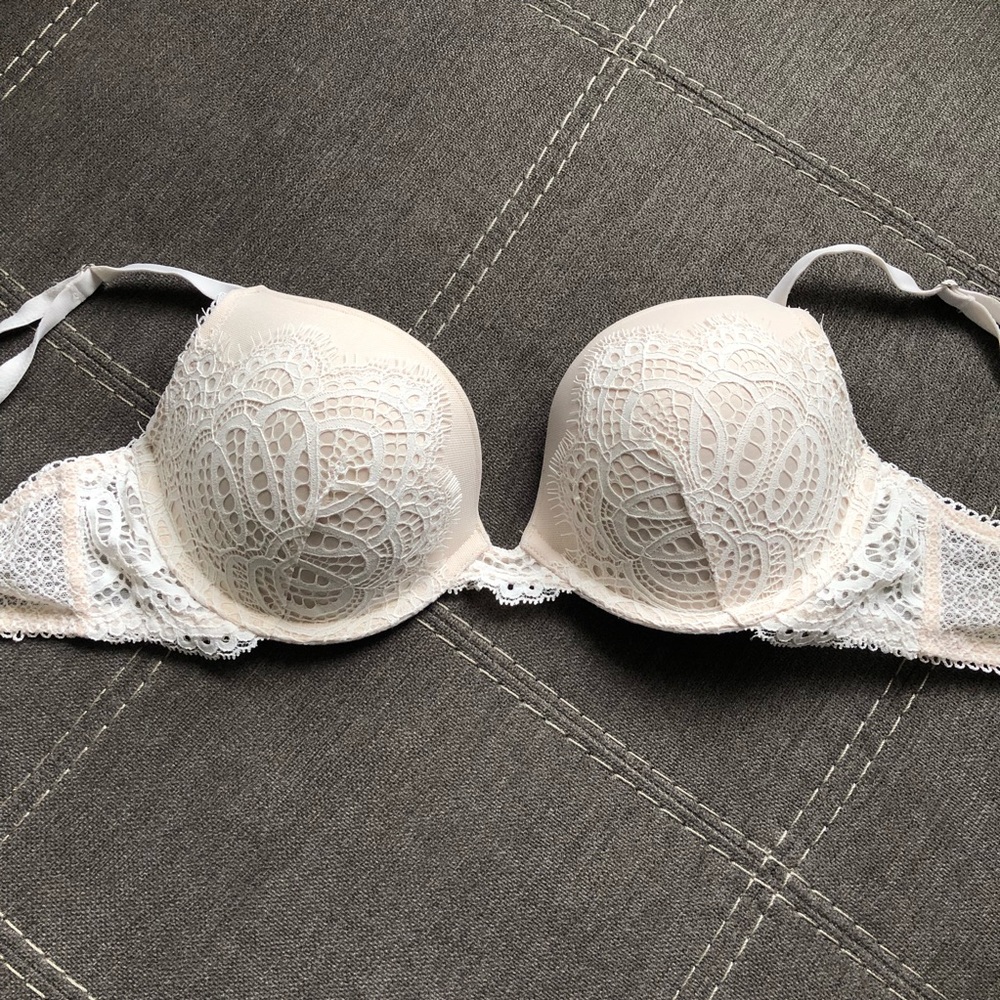 Victoria’s Secret Dream Angels push up bra
